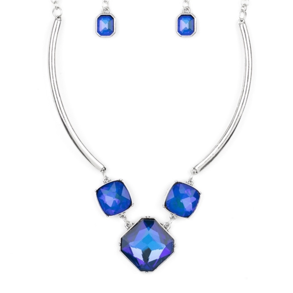 Elegant Blue and Silver Necklace Set
